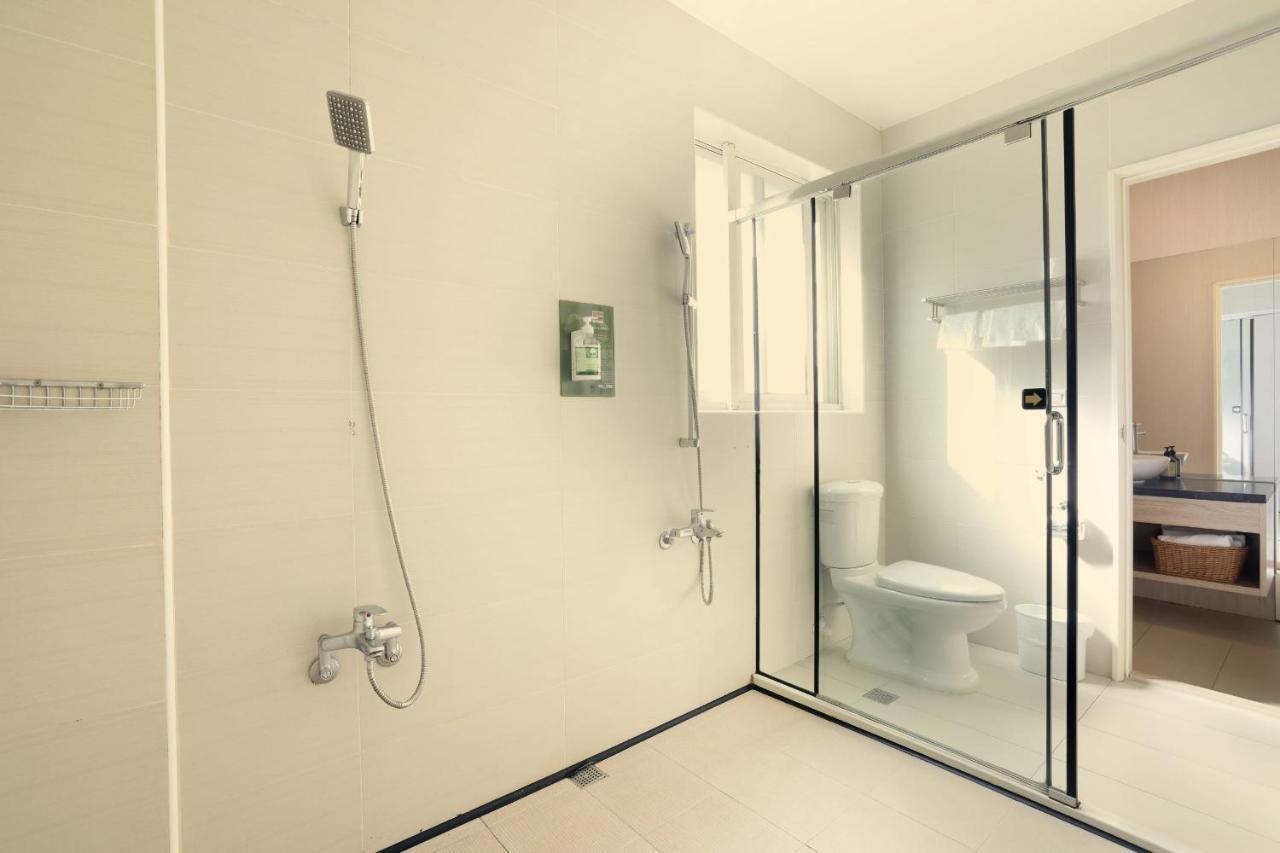 เอฟ โฮเต็ล หัวเหลียน จงเซียว Hotel เมืองฮวาเหลียน ภายนอก รูปภาพ