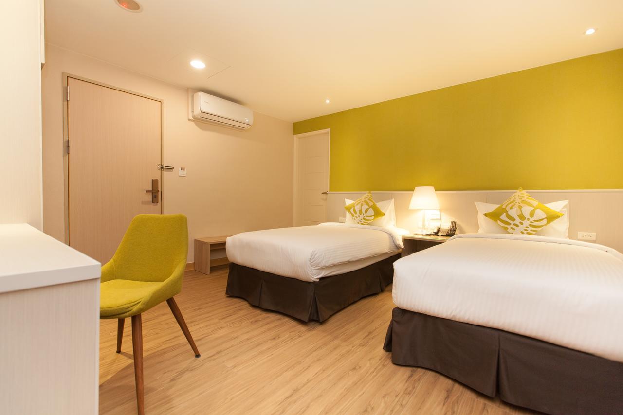 เอฟ โฮเต็ล หัวเหลียน จงเซียว Hotel เมืองฮวาเหลียน ภายนอก รูปภาพ