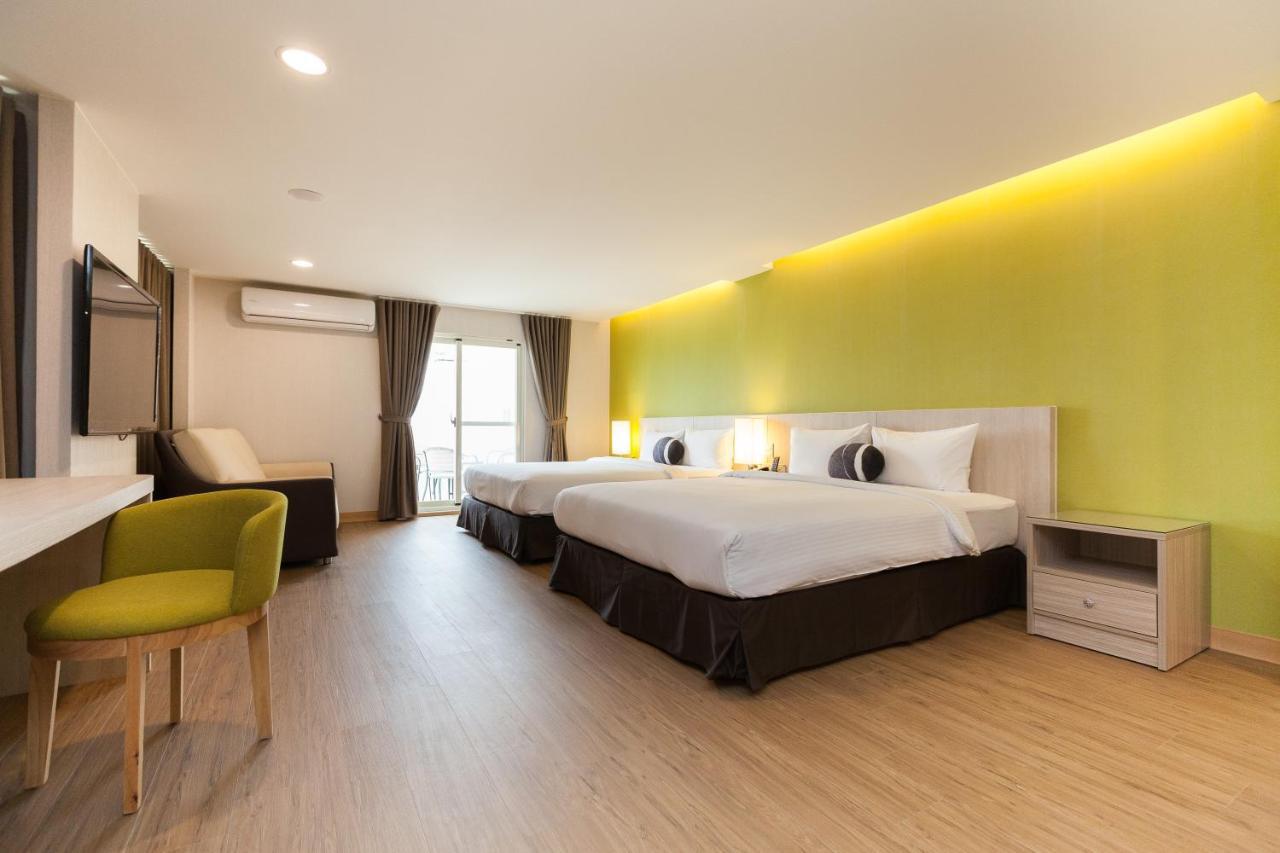 เอฟ โฮเต็ล หัวเหลียน จงเซียว Hotel เมืองฮวาเหลียน ภายนอก รูปภาพ